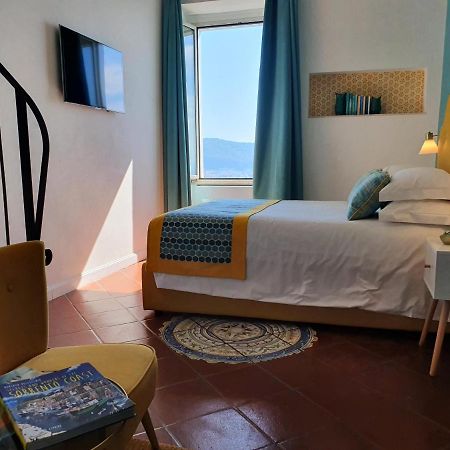 Bella Vista House-Sorrento Coast - Free Parking-Solarium Apartment วีโกเอเกวนเซ ภายนอก รูปภาพ